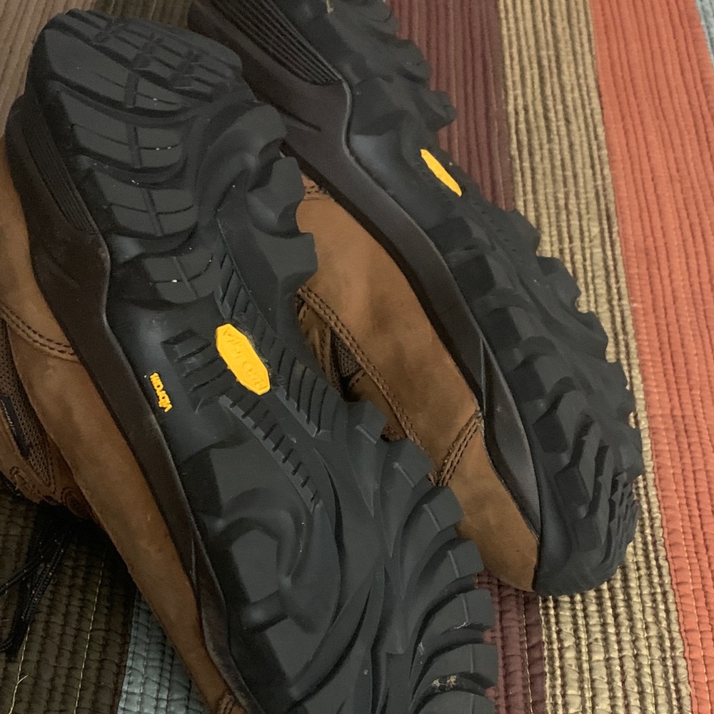 Red Wing Men's Brown Leather Hiking Boots - Picture 2 of 4